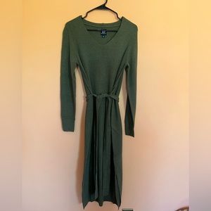 GAP MATERNITY green sweater dress
